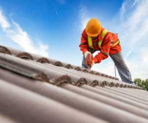 DIY roof repair in London VS. expert repair services