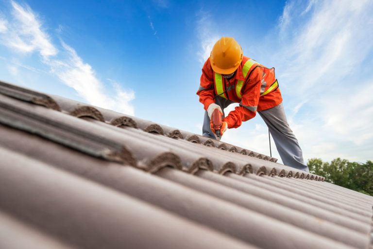 DIY roof repair in London VS. expert repair services